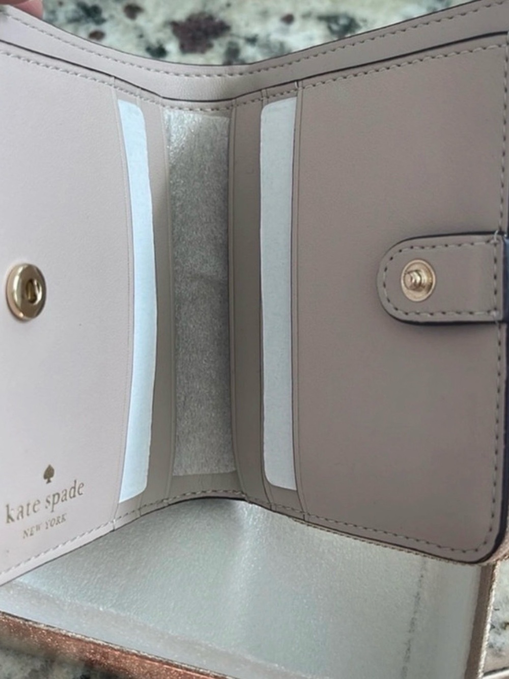 Kate spade wallet - Picture 2 of 2